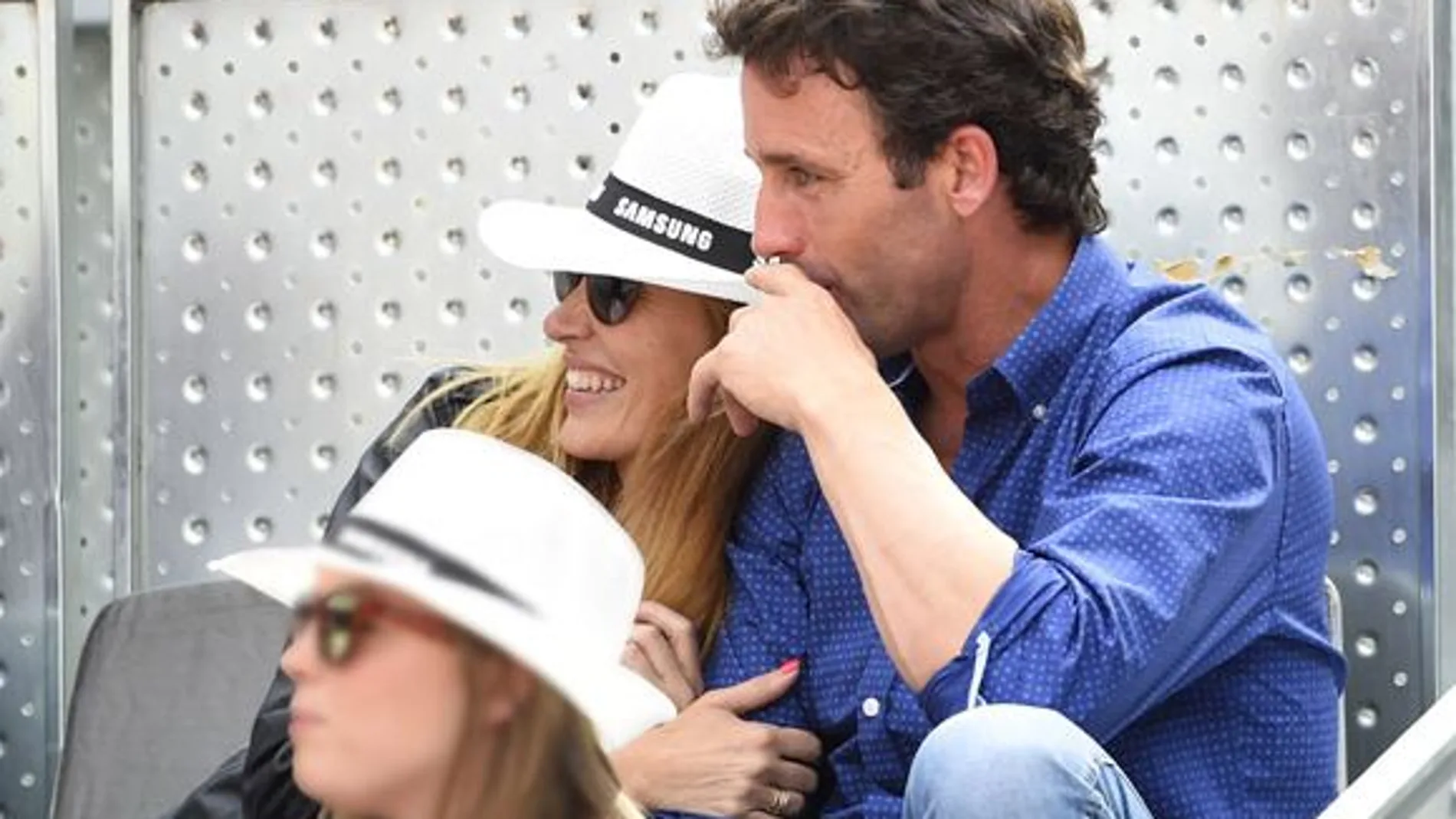 Tarde de tenis para Escassi y su nueva pareja