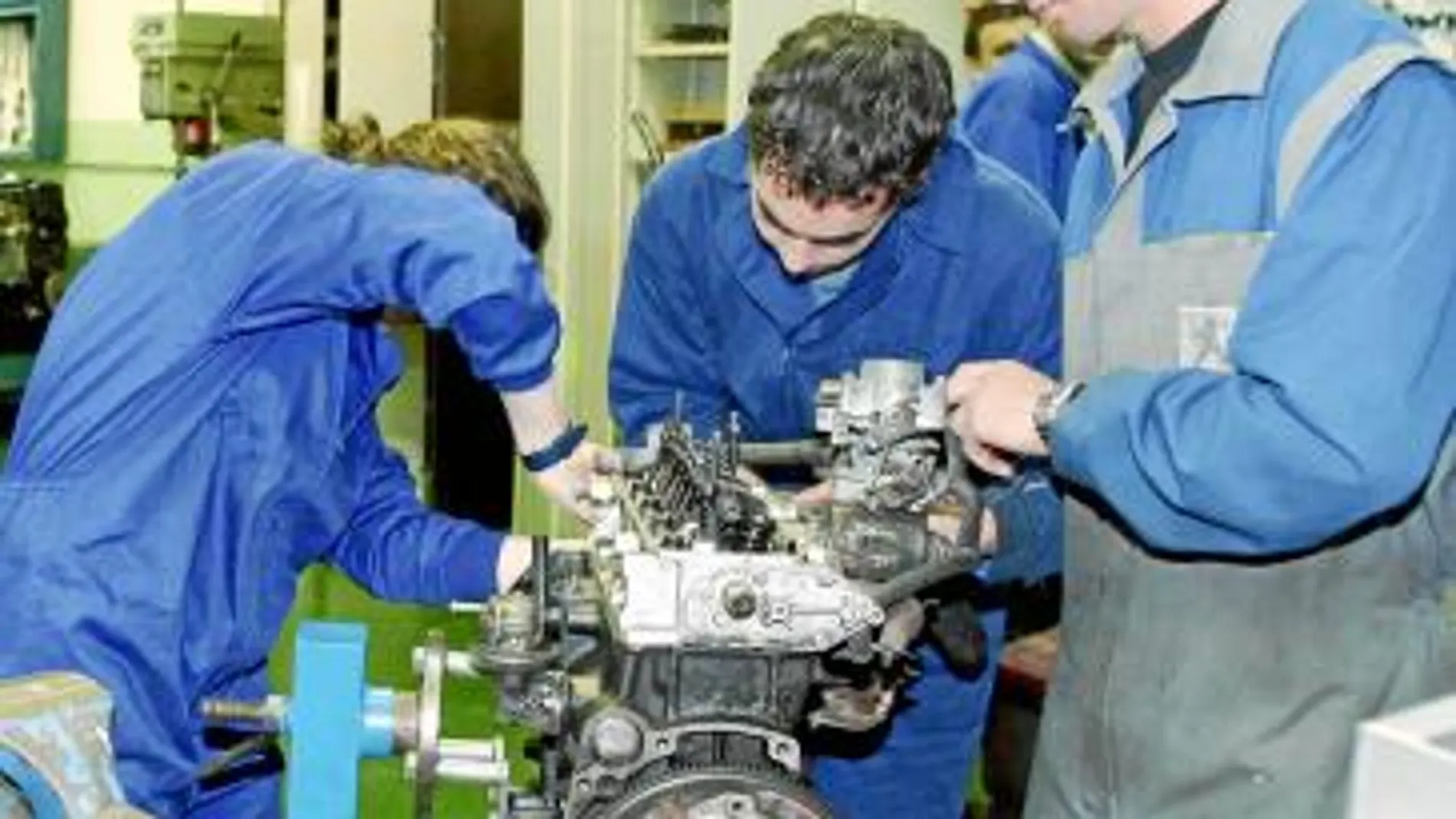 Alumnos de FP harán prácticas en centros de Siemens en la Región
