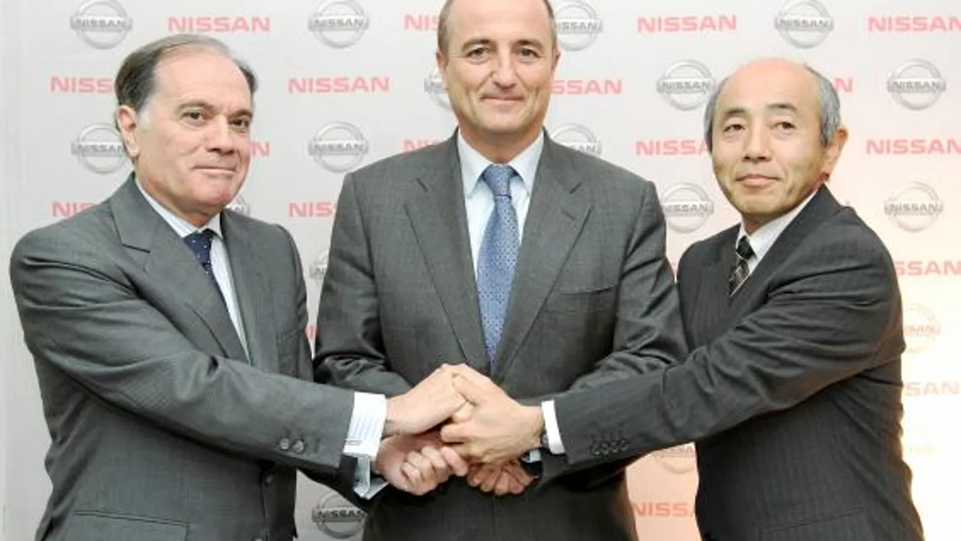Nissan renueva su compromiso con la fábrica abulense con su Plan Industrial