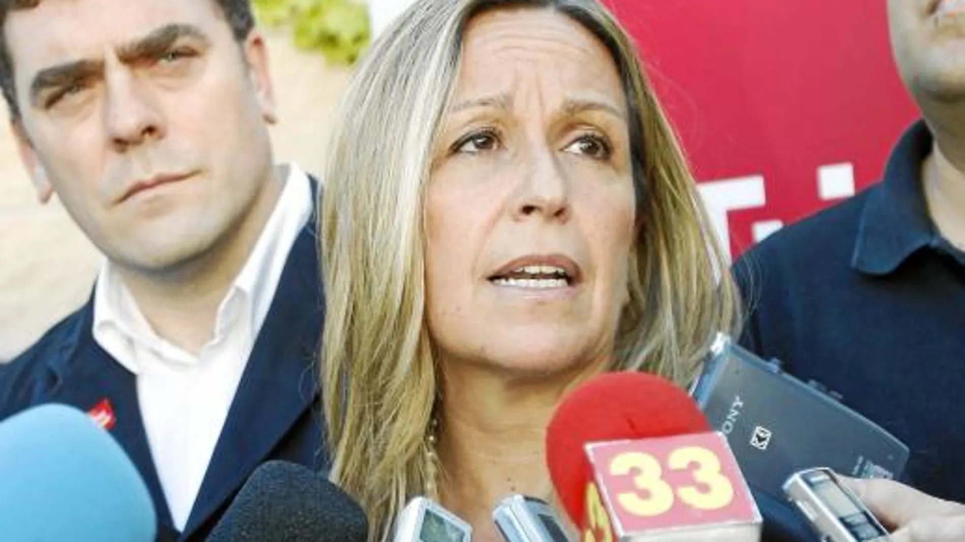 El PSM sopesa los daños colaterales y emplaza a «Trini» a dar un paso atrás