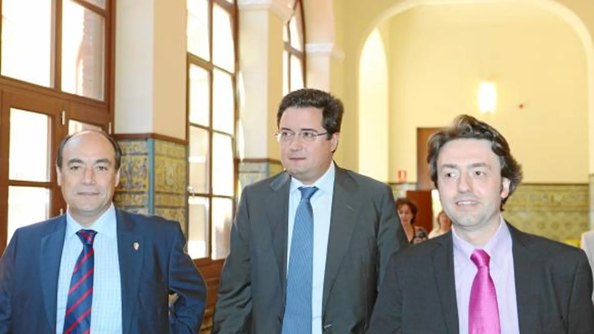 Óscar López participa una jornada sobre el Estatuto en la Universidad de Valladolid, junto a Ramos y Sánchez