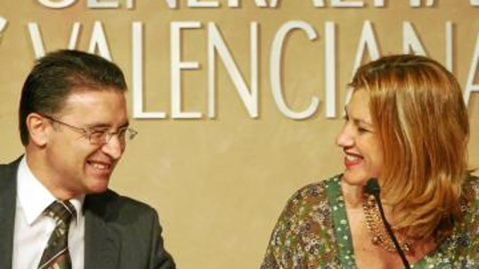 El conseller Castellano y la portavoz, Sánchez de León