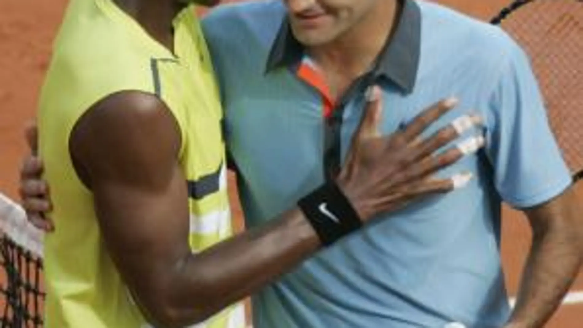 Roger Federer vence a Monfils y se coloca en semifinales de Roland Garros