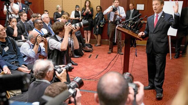 El senador republicano Rand Paul se dirige a la Prensa ayer, tras la votación sobre la NSA en el Senado