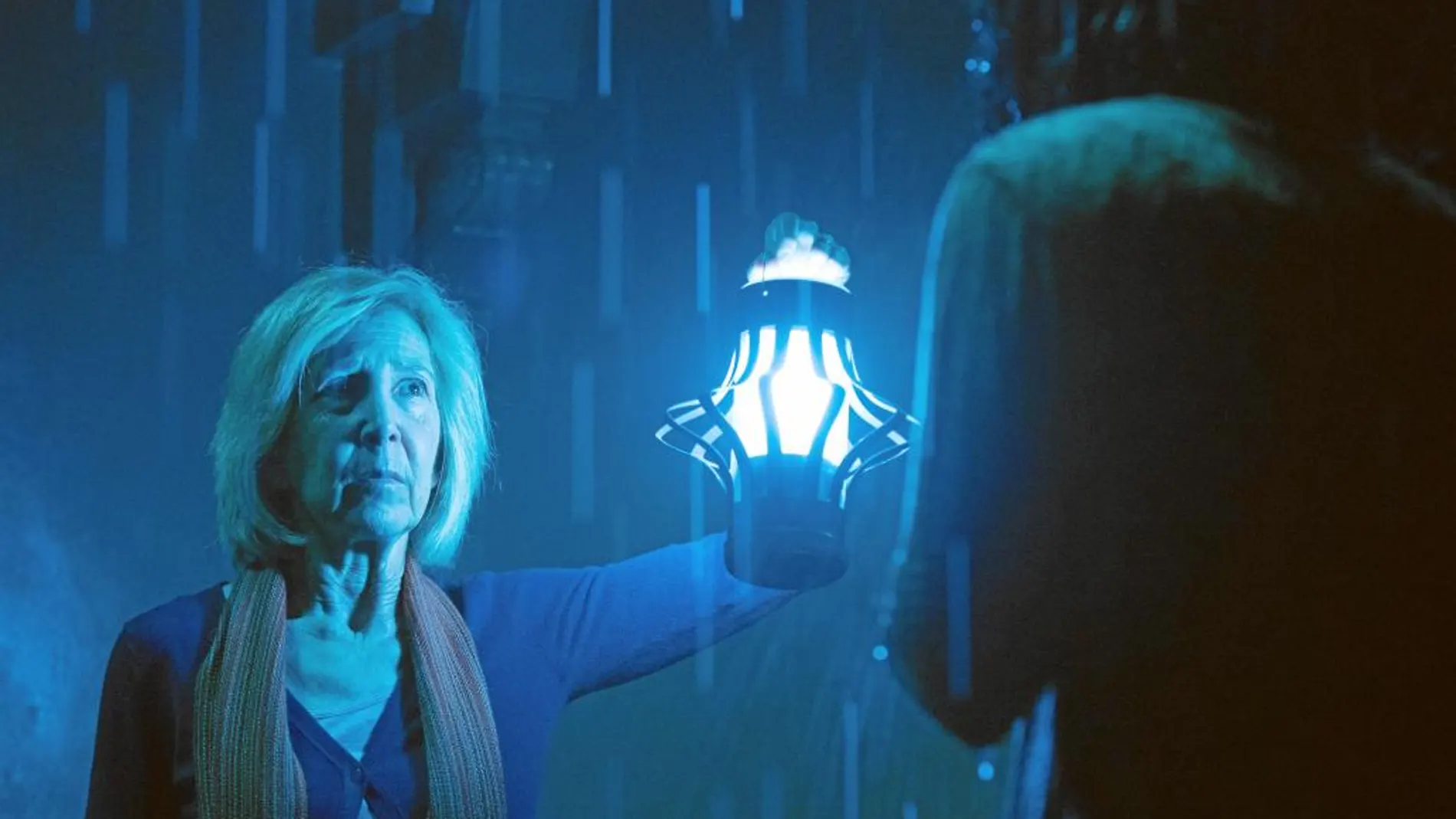 PASADOS POR AGUA. Lin Shaye interpreta a la médium Elise Rainier en esta tercera entrega