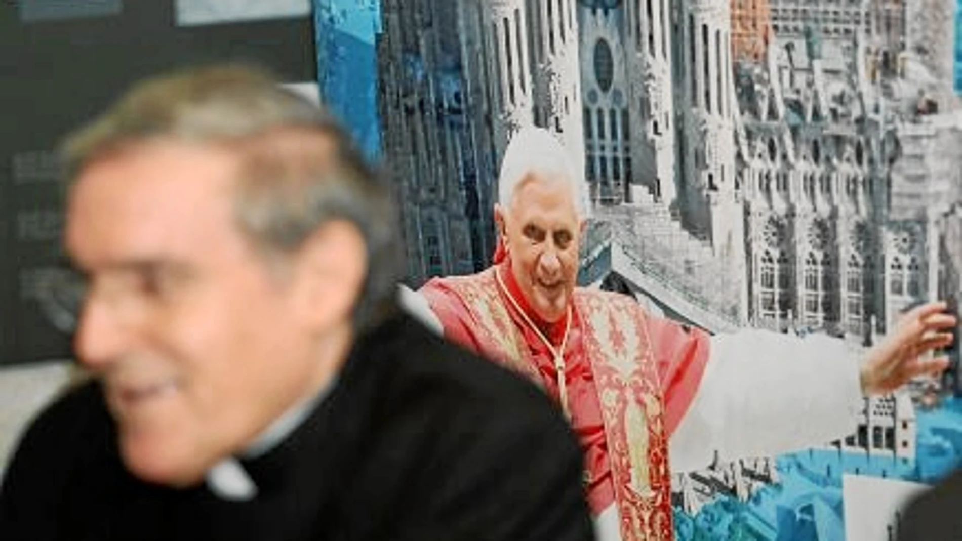 El cardenal arzobispo de Barcelona, Lluís Martínez Sistach, presentó ayer el programa de la visita del Papa