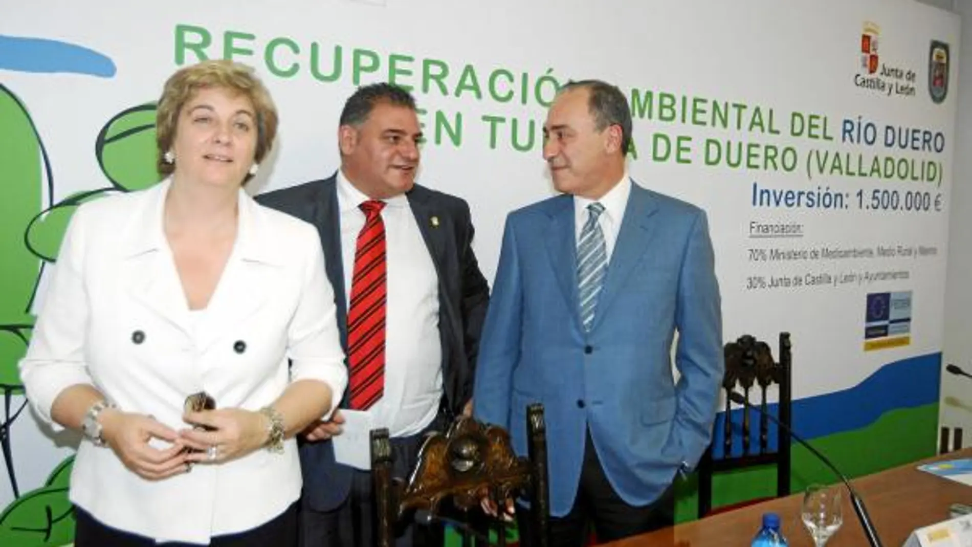 María Jesús Ruiz, Óscar Soto y Antonio Gato presentan el proyecto de recuperación ambiental del Duero a su paso por Tudela de Duero