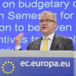 Olli Rehn, comisario europeo de Asuntos Económicos, se felicitó por los recortes de Zapatero