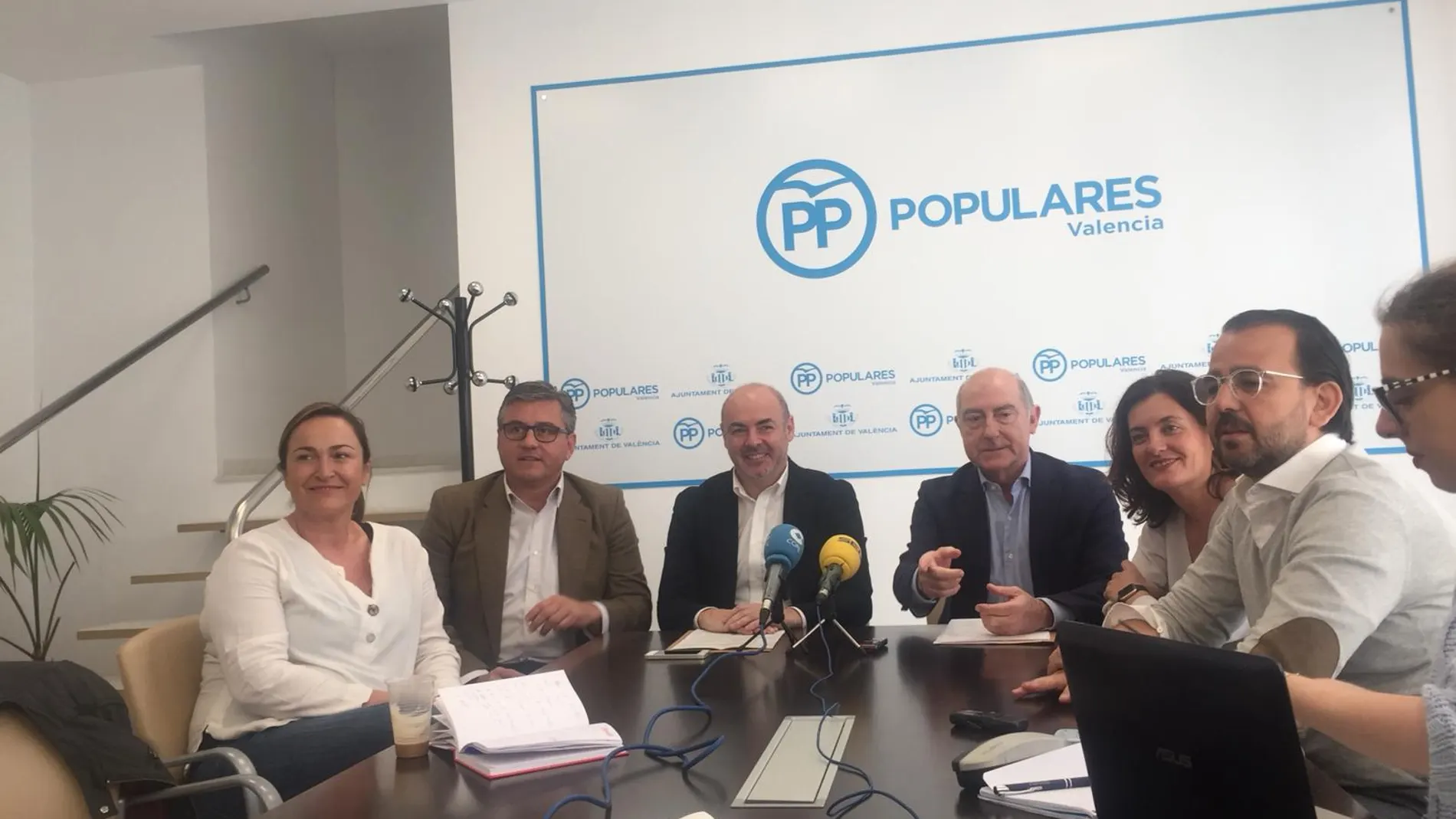 El grupo municipal popular del Ayuntamiento de Valencia, con Eusebio Monzó