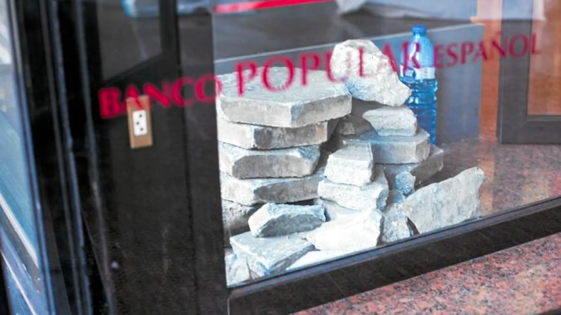Tácticas de «kale borroka» para incendiar Barcelona