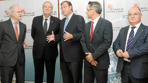 Acuerdo con Asturias para ampliar negocio en Europa a través del mar