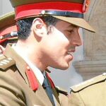 Khamis escapa a un ataque de la OTAN