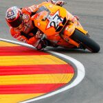 Stoner, del Repsol Honda Team, durante la carrera del Gran Premio de Aragón