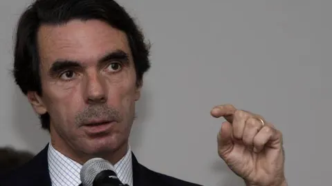 Aznar: España está intervenida «de hecho» y veremos si «de derecho»