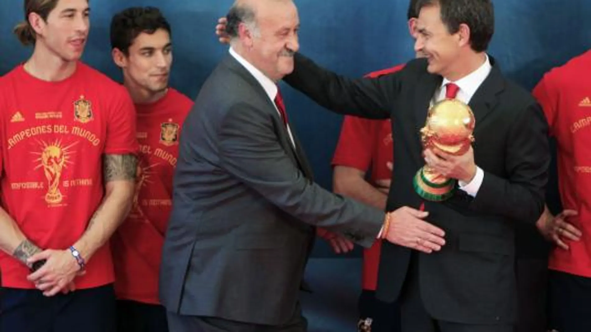 Zapatero: «Enhorabuena por este gran triunfo histórico»