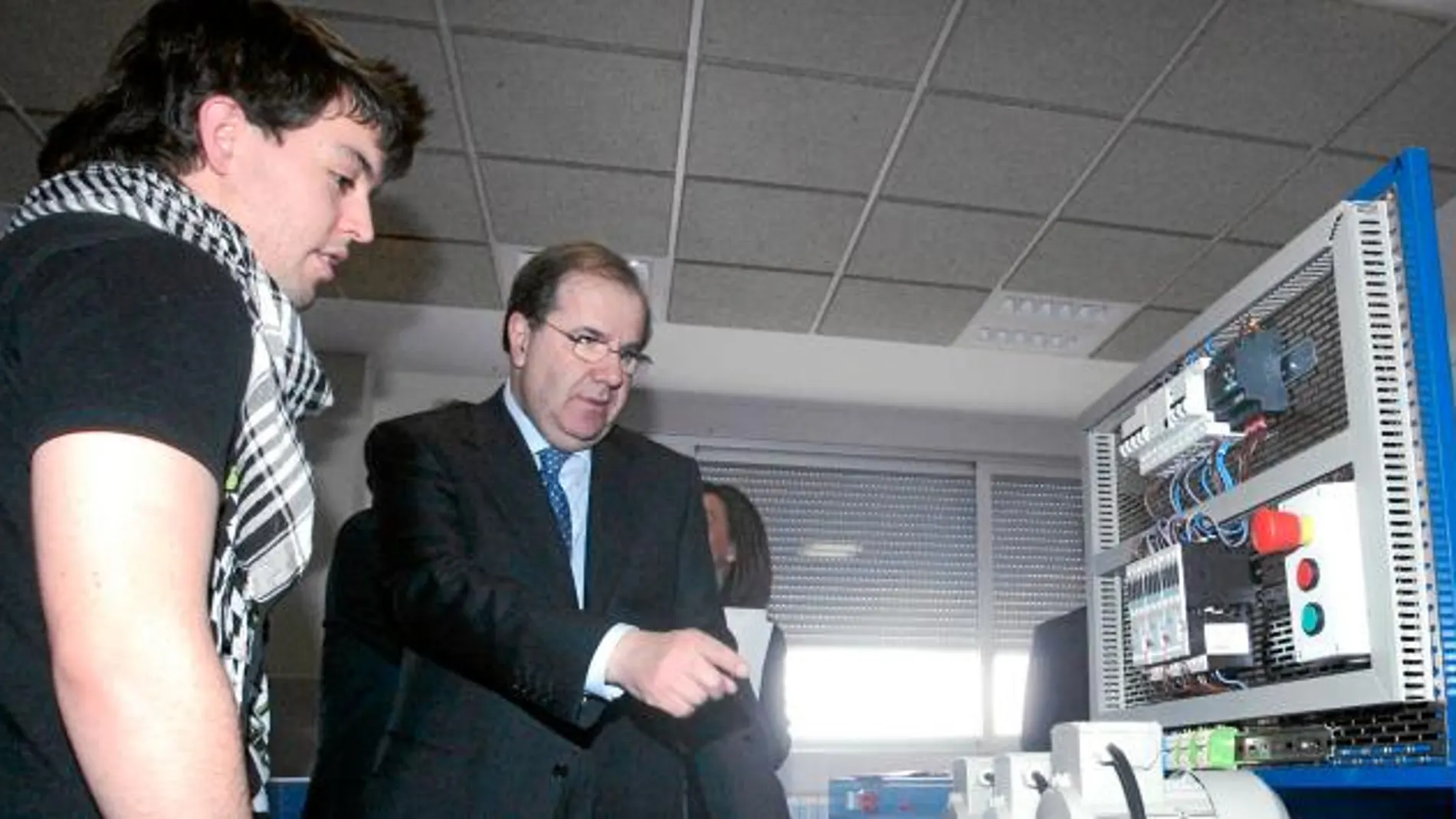 El presidente Herrera, durante su visita a un Centro de FP integrado de la provincia de León