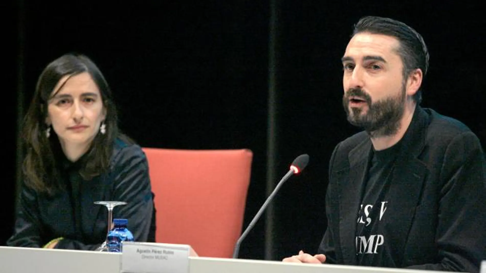 Agustín Pérez, director del Musac, presenta su décimo séptima temporada expositiva junto a María Rodríguez