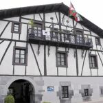 Ayuntamiento de Lizarza, donde no ondea la bandera española