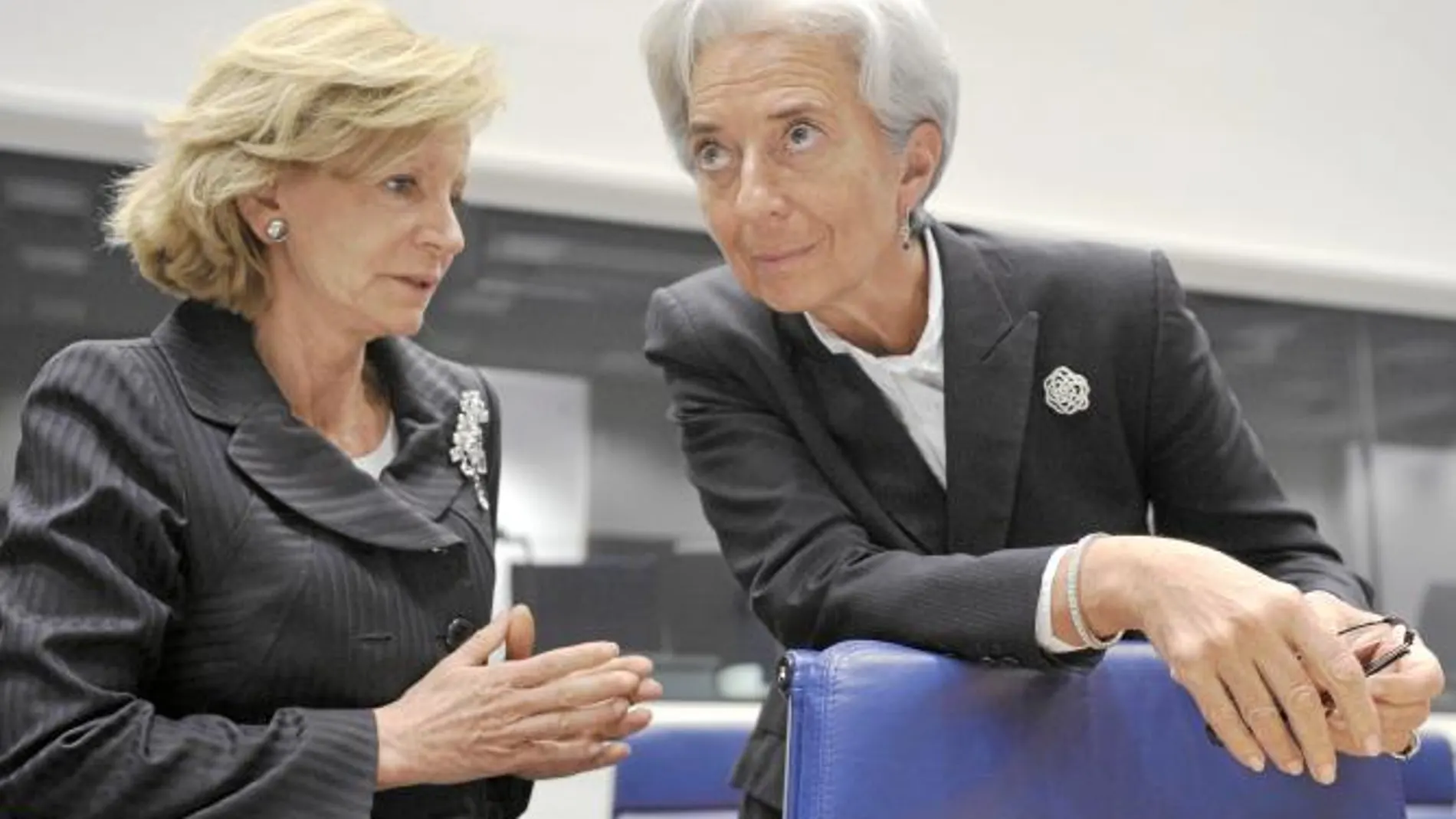 Salgado, con Lagarde, candidata a dirigir el FMI, organismo que vigila a España de cerca