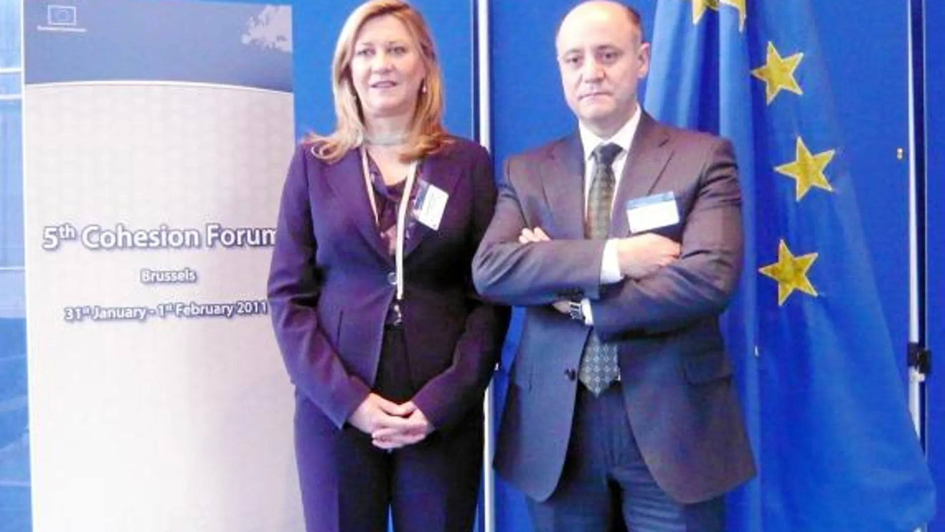 La consejera de Hacienda, Pilar del Olmo, y José Armando Baeta participan en el V Foro de Cohesión de la UE