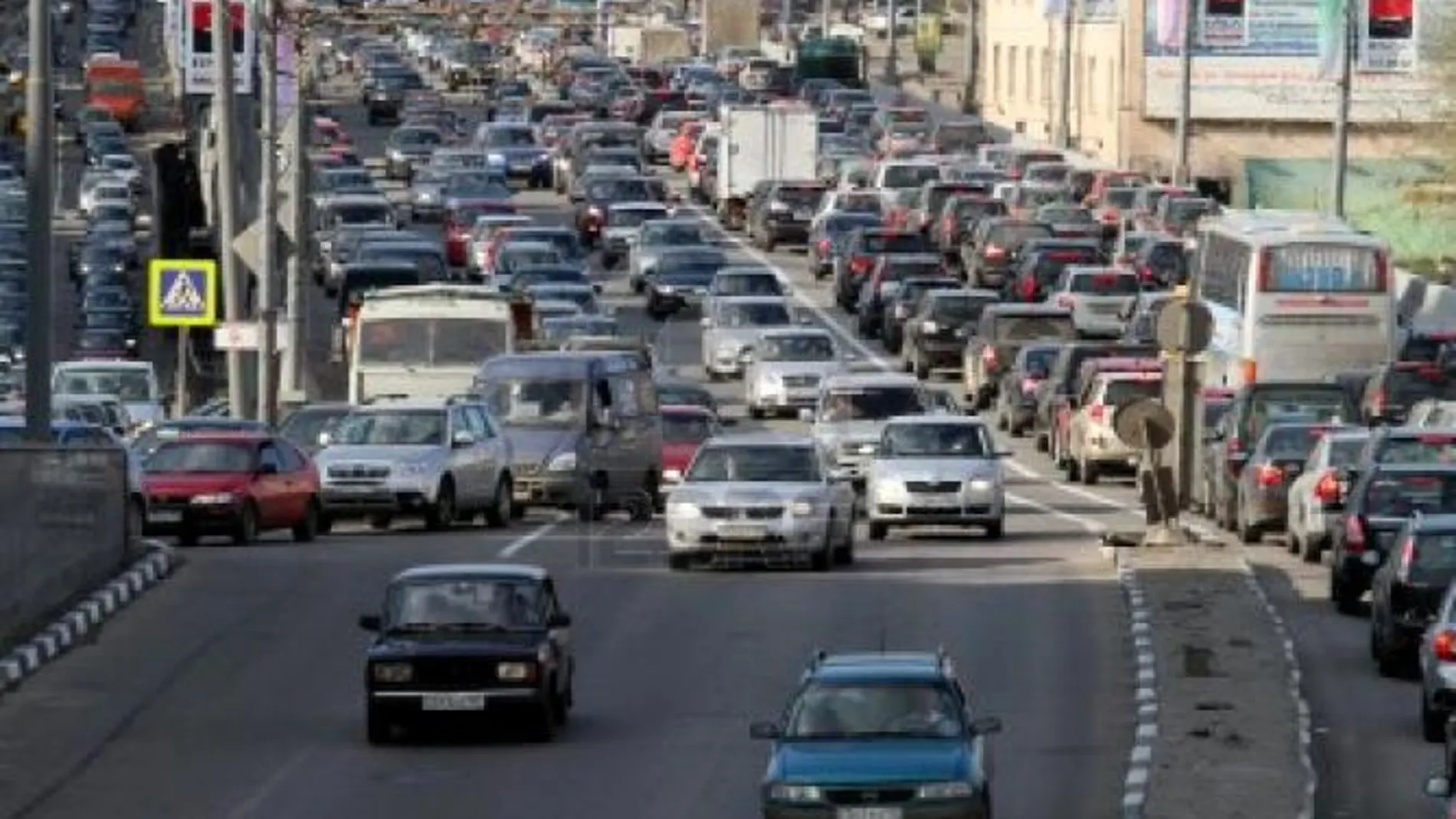 Un atasco de tráfico en Moscú, en una imagen de archivo