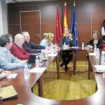 Imagen de la reunión mantenida el pasado jueves entre miembros del Gobierno de la Comunidad Autónoma de la Región de Murcia y representantes de las organizaciones sindicales