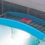 Piscinas iluminadas con energía solar