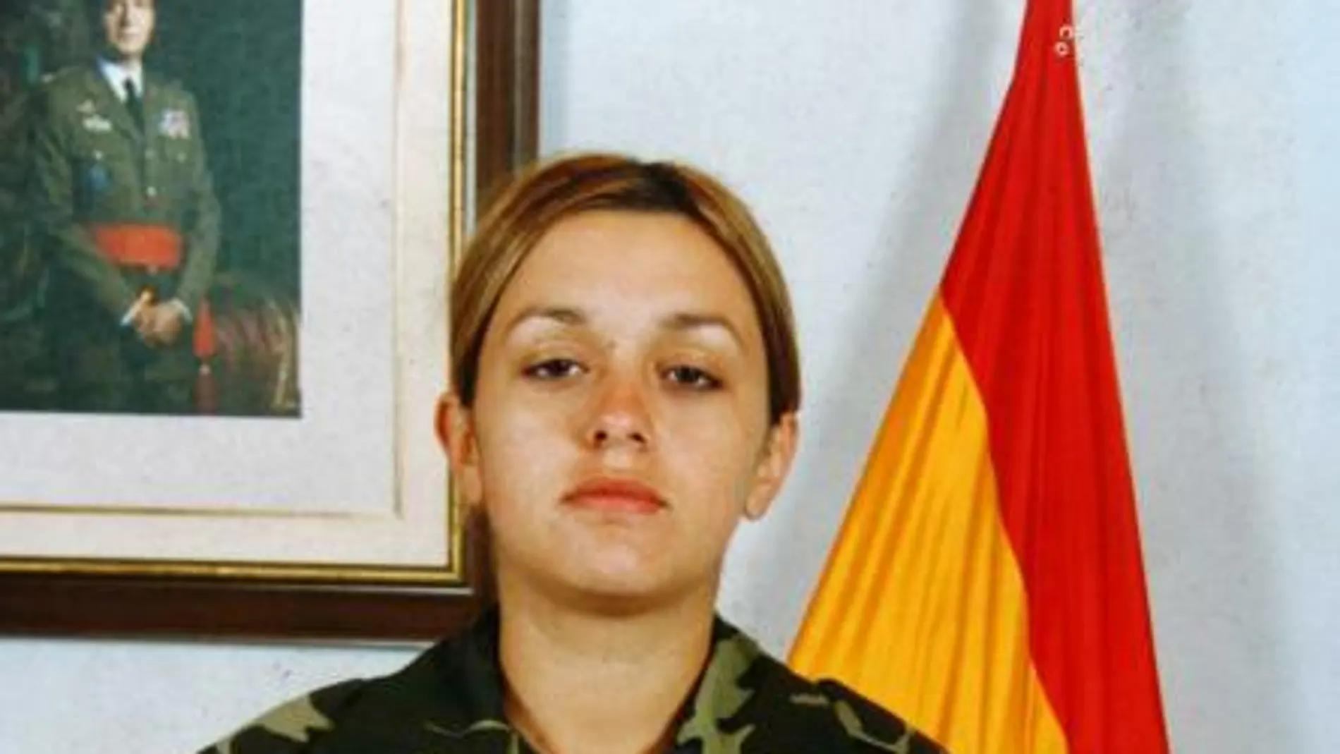 Fotografía sin datar de la soldado española Idoia Rodríguez Buján