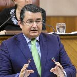 «Echan a los alcaldes y le abren la puerta de las instituciones a Bildu» / Antonio Sanz, Portavoz del PP-A