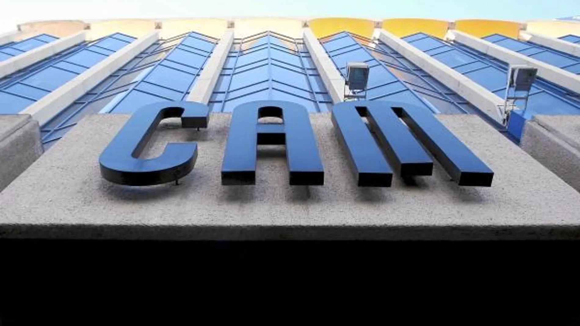 La caja alicantina pidió el viernes pasado 2.800 millones de euros al FROB