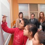 La Junta dará más recursos a los colegios que mejor gestionen