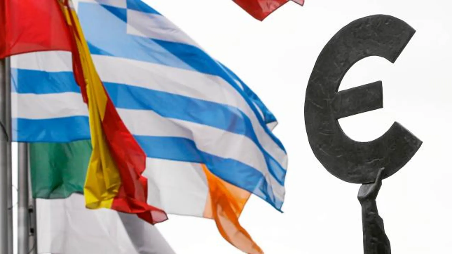 Grecia al borde de la tutela