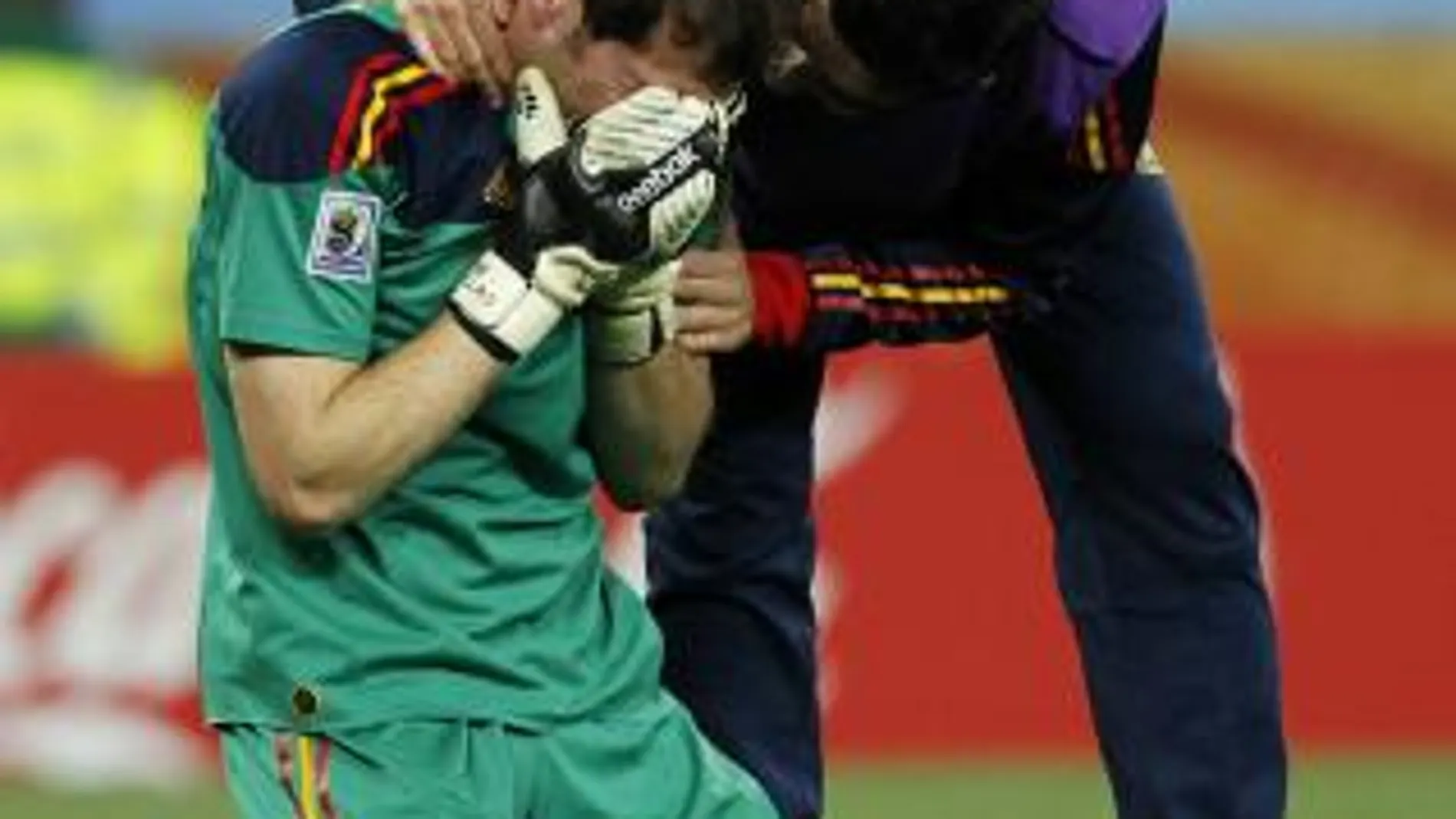Iker emocionado tras el gol de Iniesta