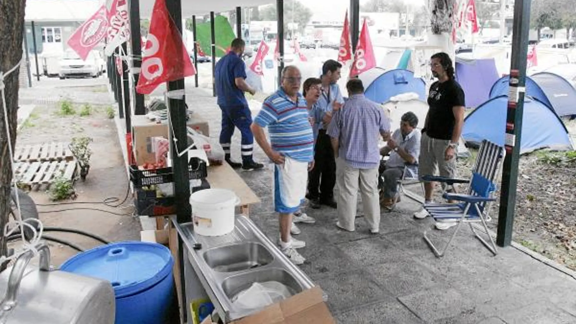 Los prejubilados de Mercasevilla, durante una de sus protestas