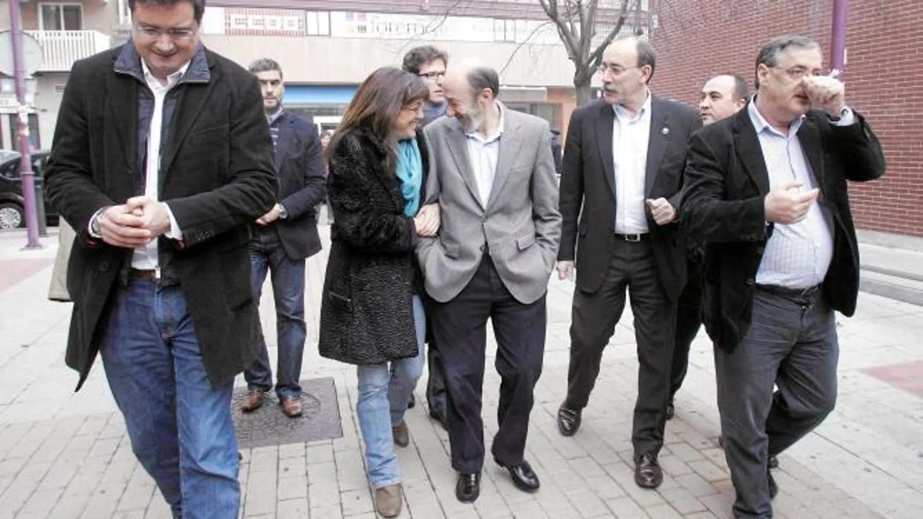 Los socialistas de Valladolid encumbran a Pérez Rubalcaba en gloria y majestad