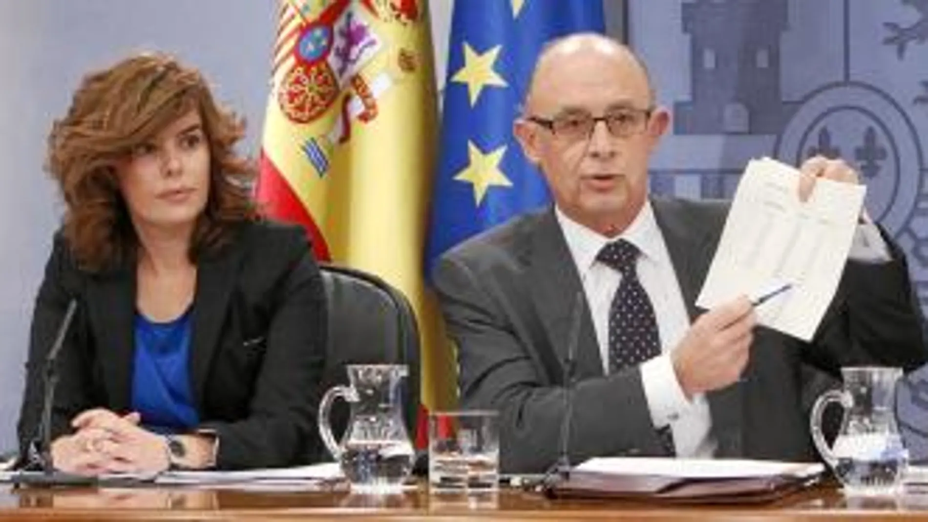 El equipo económico del Gobierno compareció ayer con la vicepresidenta