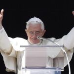 Benedicto XVI: «El ayuno también es llevar una vida más sobria»