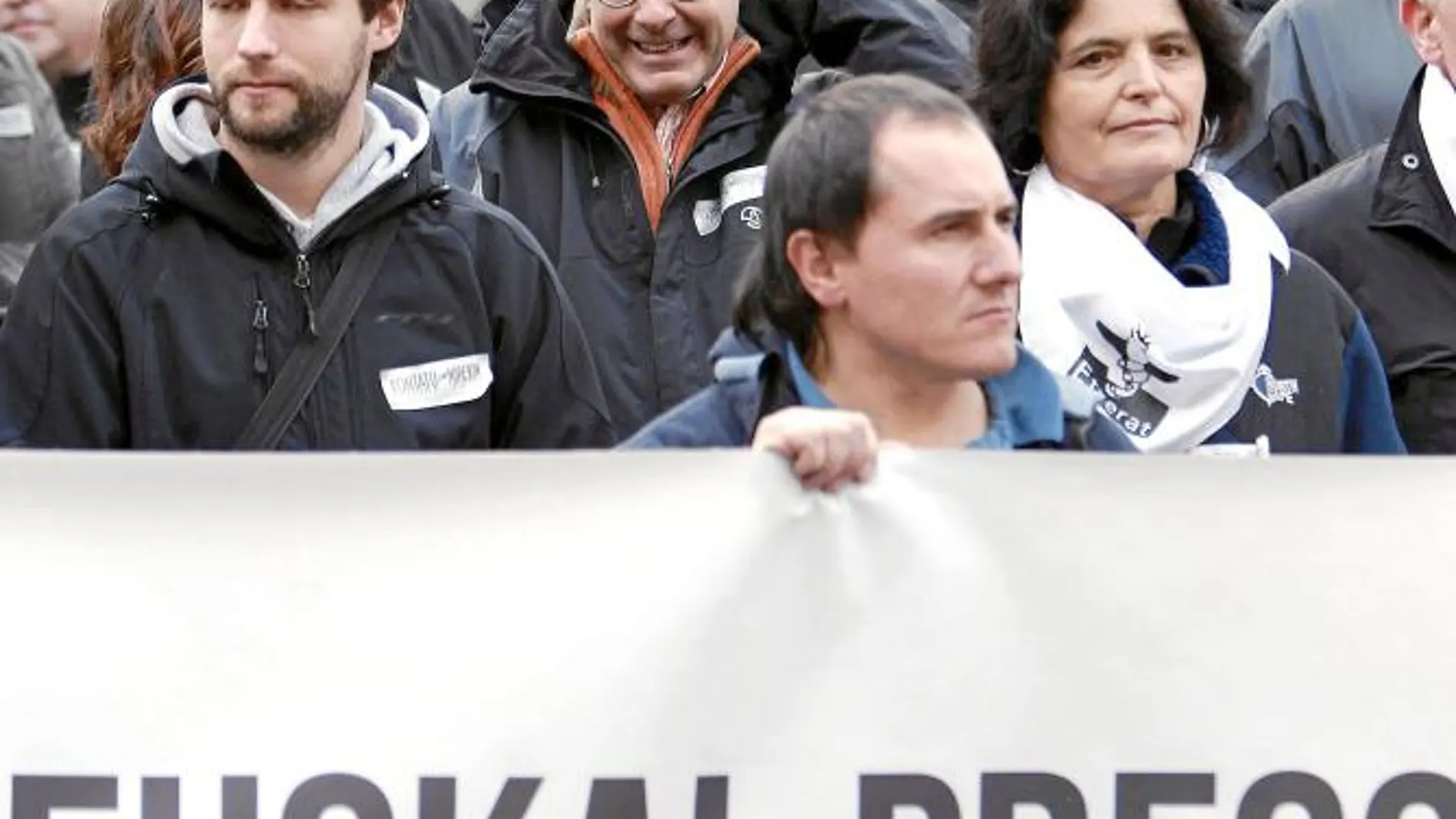 Manifestación en San Sebastián, ayer, en favor de los presos de ETA