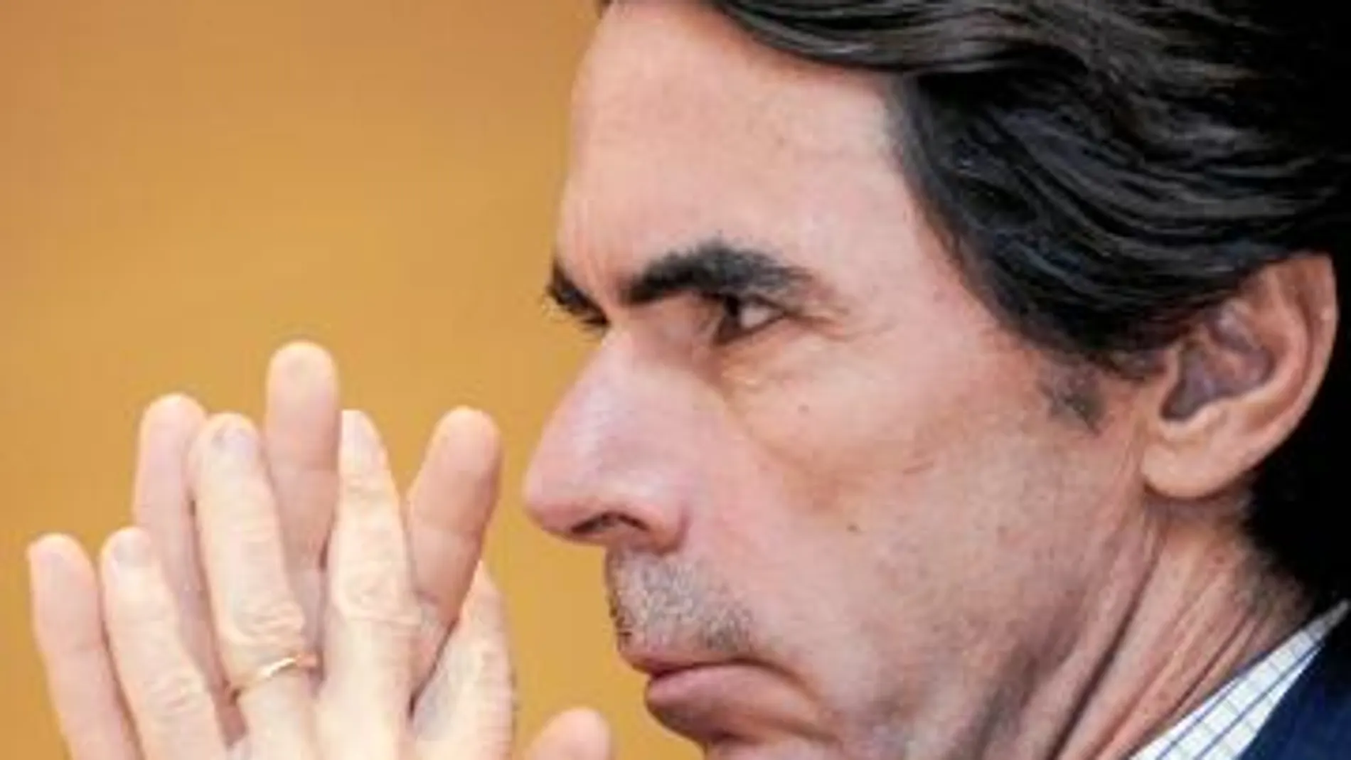 El ex presidente del Gobierno, Aznar, ayer durante la conferencia