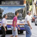 Los autobuses urbanos de Latbus volvieron ayer a circular con normalidad por las calles de toda la Región de Murcia
