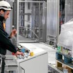 El sector de la industria ha sido durante el pasado mes de junio donde más cayó el desempleo