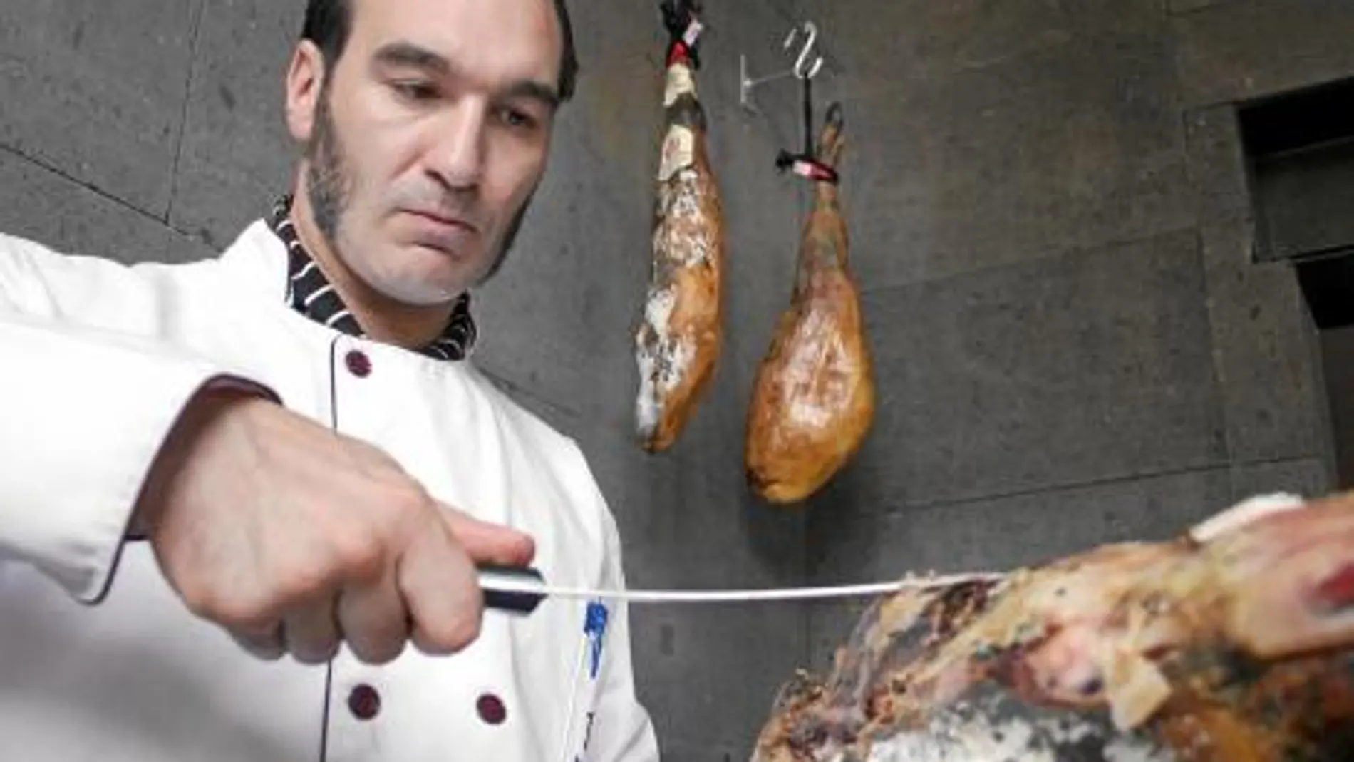 El jamón es el emblema de la gastronomía patria