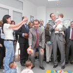 El consejero de Familia e Igualdad de Oportunidades, César Antón, inaugura la última guardería en Valladolid