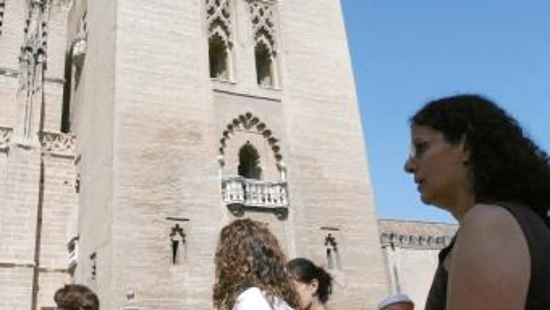 El Gobierno local defiende que los datos de octubre «corroboran el posicionamiento de Sevilla como destino turístico preferente»