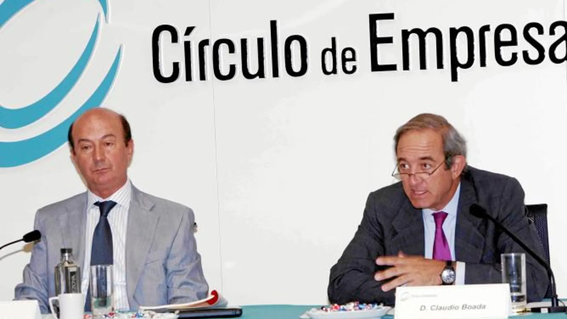 El presidente del Círculo, Claudio Boada (izq.), junto al presidente del Comité de Pequeñas y Medianas Empresas, Miguel Iraburu