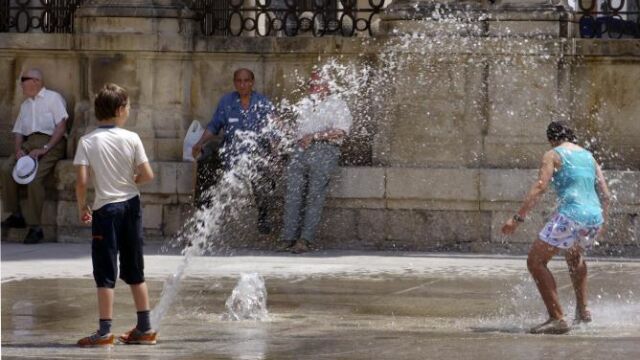 La ola de calor se mantiene en Zaragoza, Toledo y la Comunidad de Madrid