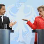 Merkel y Sarkozy lograron el acuerdo político necesario para el segundo rescate griego