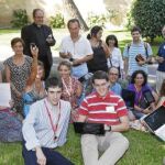 Casi medio centenar de «bloggers» se conocieron y compartieron sus vivencias en el Colegio Mayor Jaime del Amo