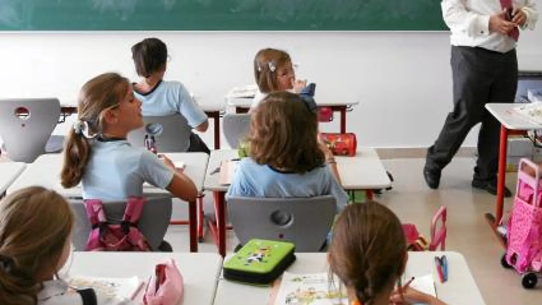 Tres de cada diez jóvenes españoles tienen problemas para entender a los profesores, sobre todo en clases de Ciencias y Matemáticas
