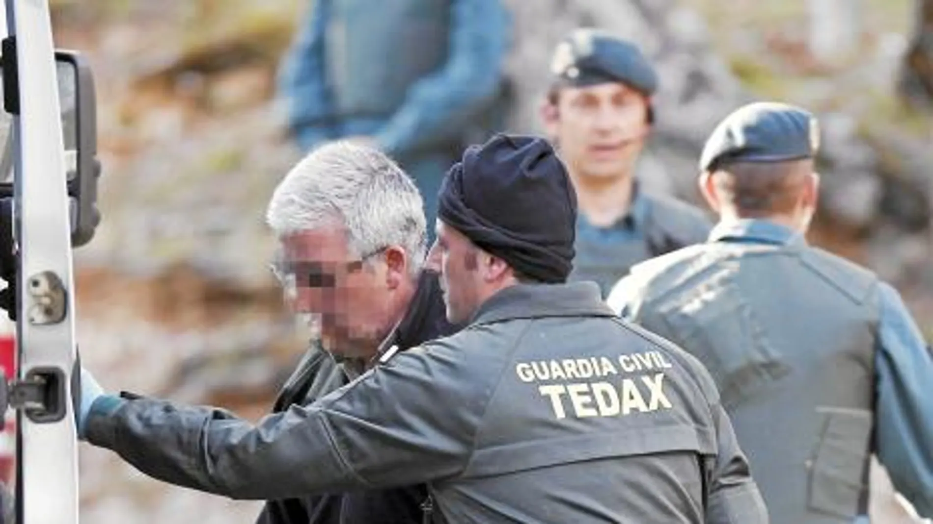 Las Fuerzas de Seguridad han localizado catorce zulos de ETA llenos de material en lo que va de año